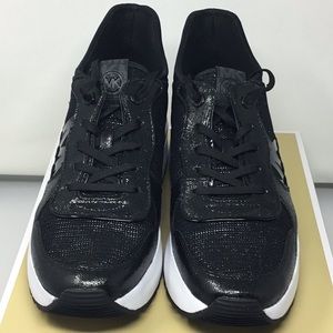 Michael Kors Muse Glitter Chain Mesh Trainer. Size 11